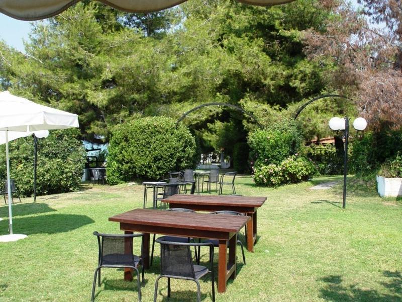 Para Thin Alos Inn Neos Marmaras Dış mekan fotoğraf