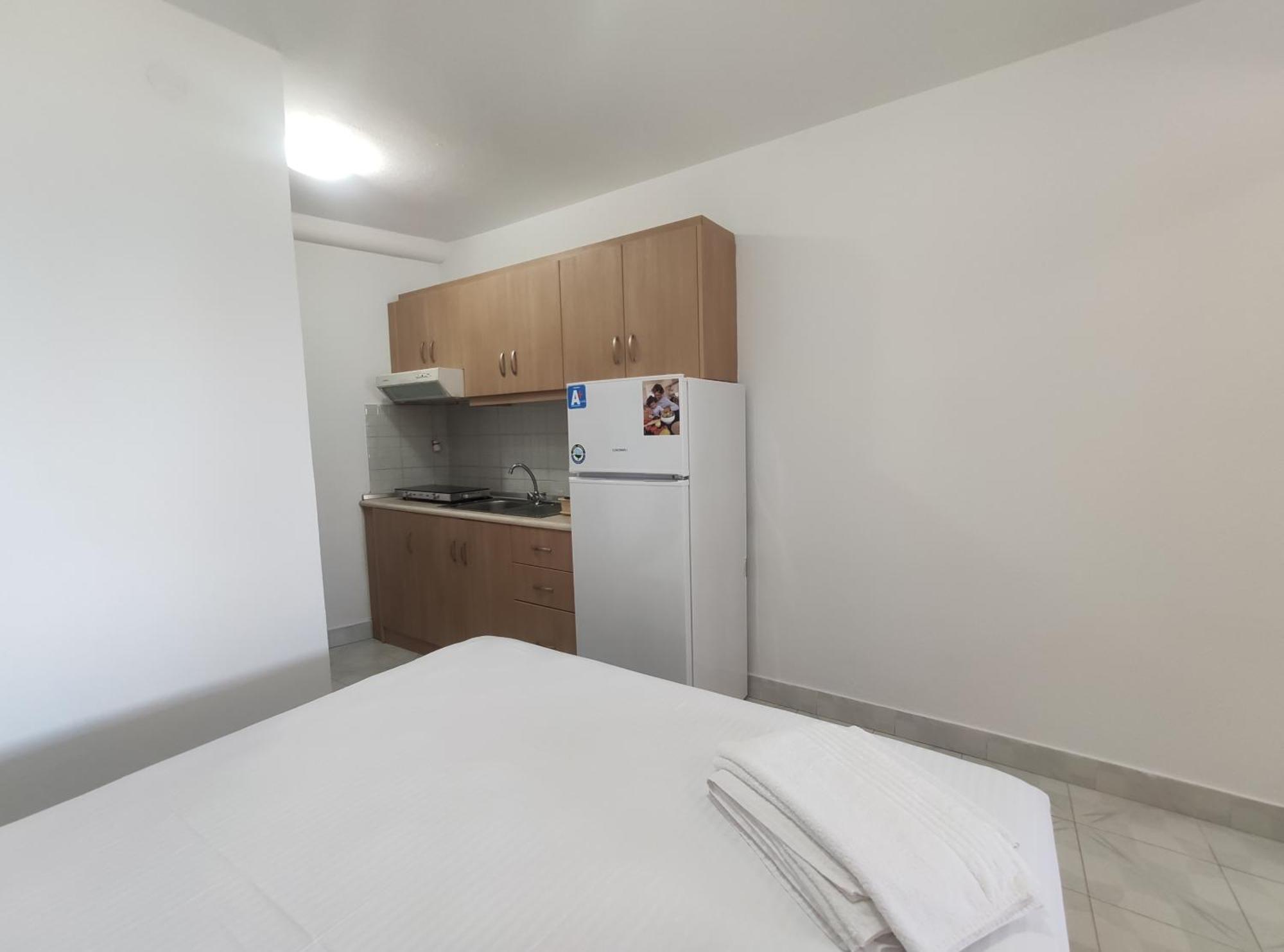 Para Thin Alos Inn Neos Marmaras Dış mekan fotoğraf