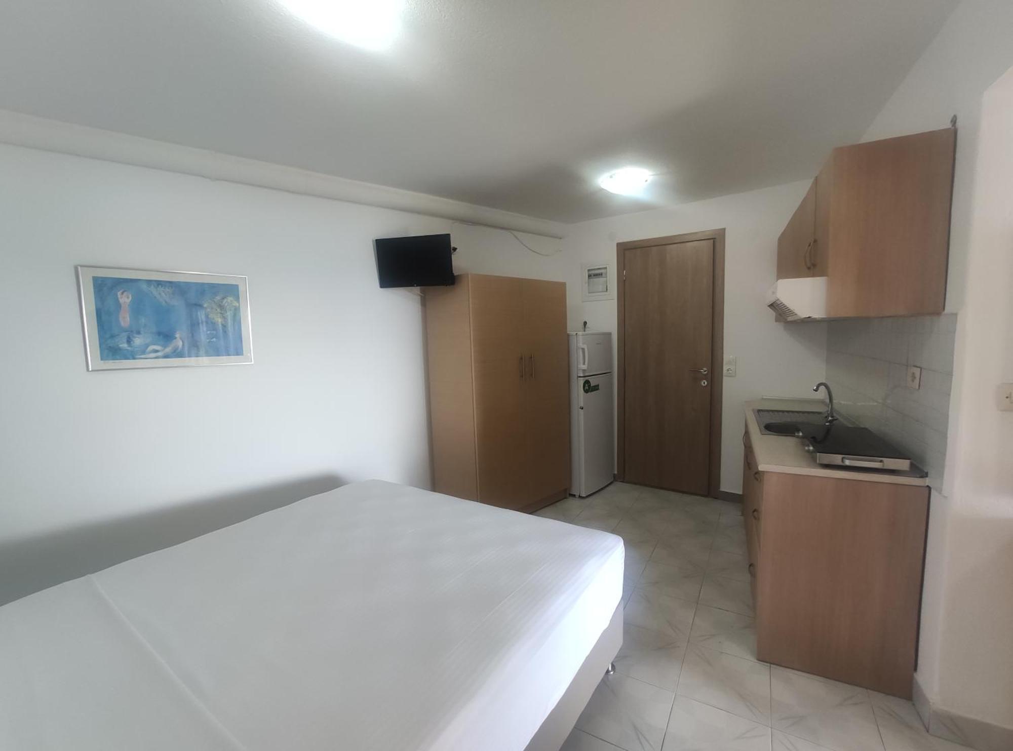 Para Thin Alos Inn Neos Marmaras Dış mekan fotoğraf